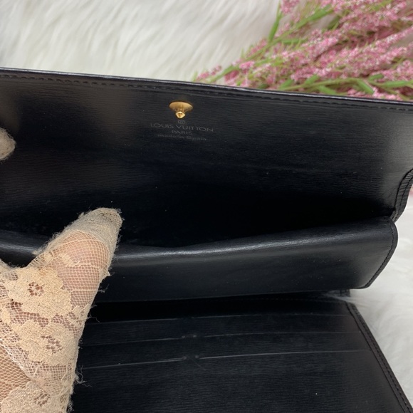 014 Authentic Louis Vuitton Epi Black International Wallet Datecode: CA1914 - Picture 8 of 11